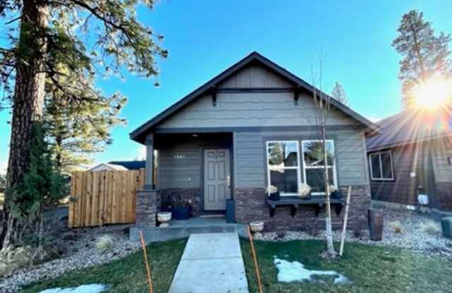 Single level home in Sisters! photos photos
