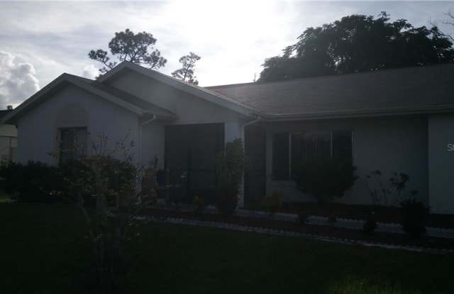 931 FLORIDA PARKWAY - 931 Florida Parkway, Buenaventura Lakes, FL 34743