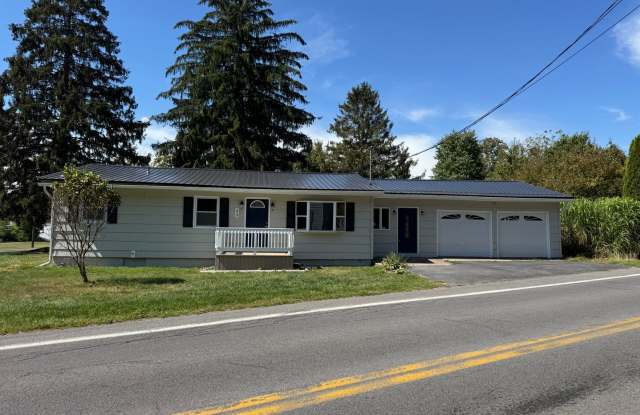 3 bedroom single family house with attached garage - 49 County Route 23, Constantia, NY 13044