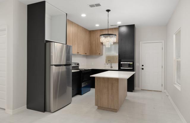 4508 Larkspur Ave photos photos