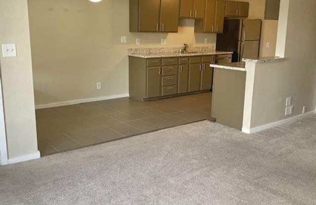 922 N 85th St photos photos