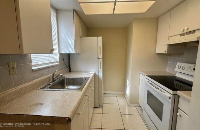 1324 Holly Heights Dr - 1324 Holly Heights Drive, Fort Lauderdale, FL 33304