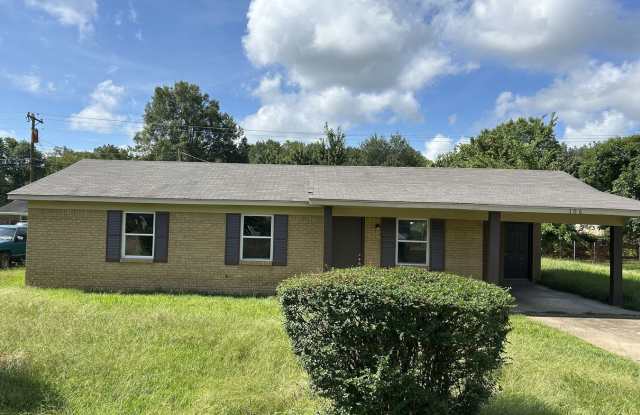 106 Normandy Avenue, Batesville, MS photos photos