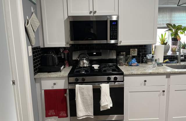 8020 South Prairie Avenue photos photos