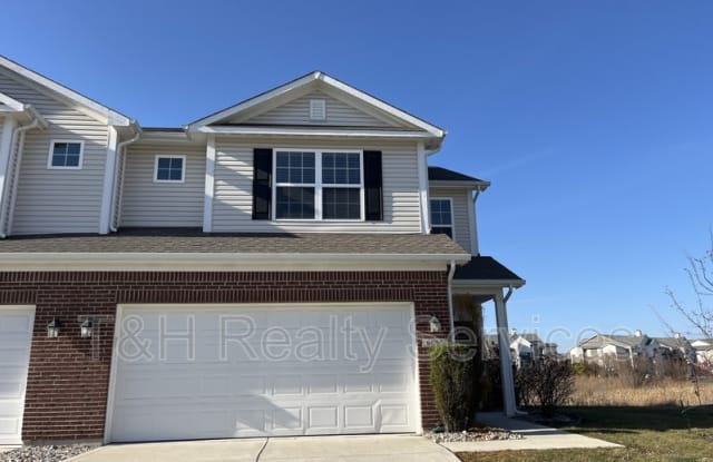 9636 Rolling Plain Dr - 9636 Rolling Plain Drive, Noblesville, IN 46060
