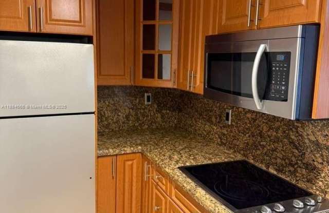 7000 NW 186th St photos photos