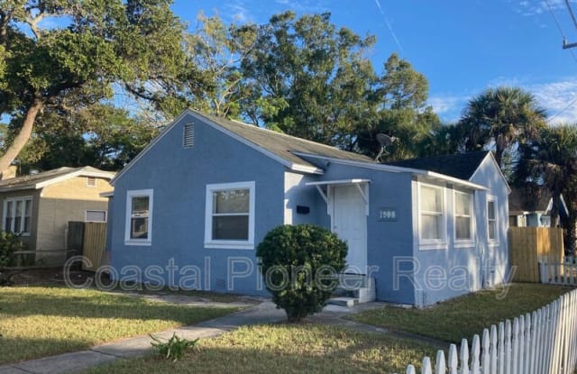 1900 31st St S - 1900 31st Street South, St. Petersburg, FL 33712