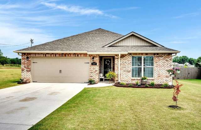 1107 Colonial Drive Southwest Gallery 1