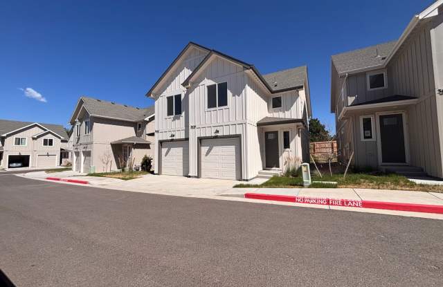 Brand New 3-Bedroom Townhomes Available photos photos Brand New 3-Bedroom Townhomes Available photos photos