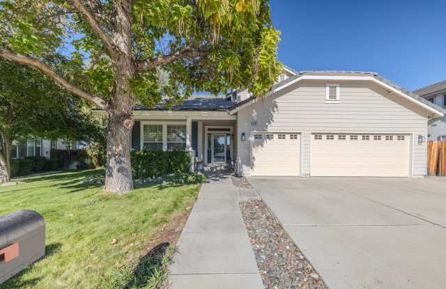 COMING SOON! Welcome to this stunning 4-bedroom, 2.5-bathroom home located in the desirable Vistas Community of Sparks, NV. photos photos