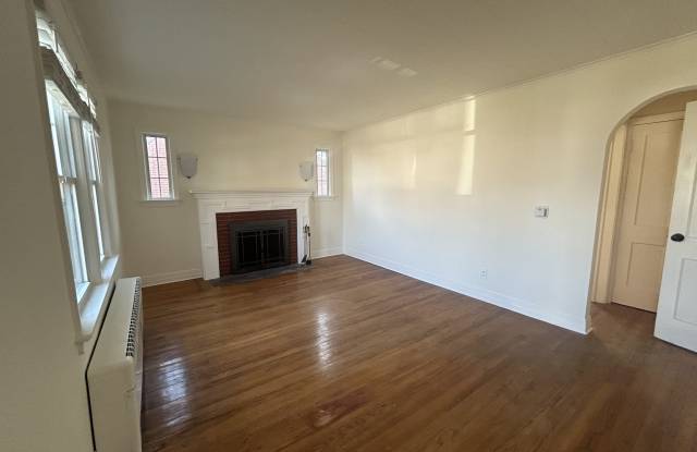 25 Putnam Avenue photos photos