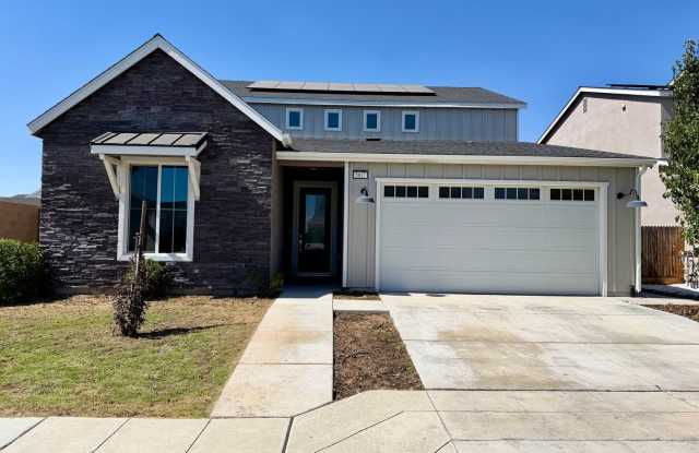 Spacious Next-Gen Lennar Home for Rent in the Clovis Unified School District photos photos