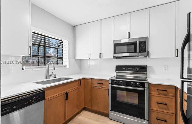 1605 Congressional Way Gallery 2