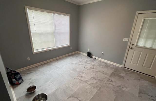 Convenient Starkville Home with 2-Car Garage Gallery 4