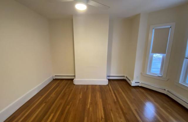 263 Broadway Gallery 2