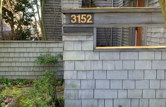 3251 Fuhrman Ave E - 3251 Fuhrman Avenue East, Seattle, WA 98102
