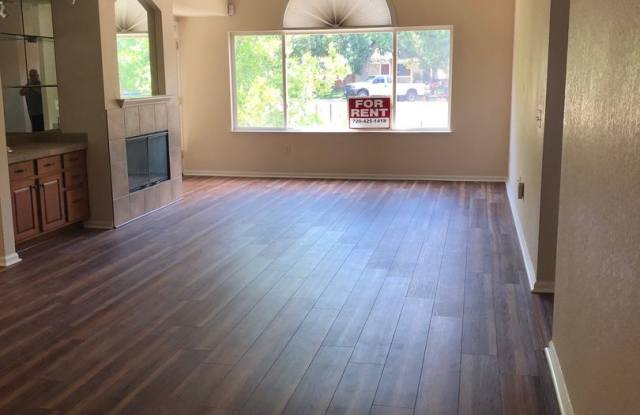 3 Bedroom, End-Unit Condo in Westminster Gallery 4