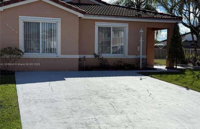 17449 SW 143rd Pl photos photos