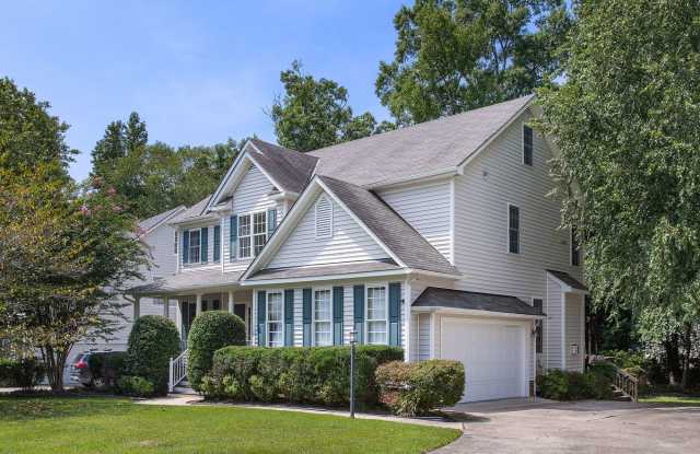 NEWLY RENOVATED 5 BEDROOM HOME IN HAMPTON PARK - 7912 Hampton Meadows Lane, Chesterfield County, VA 23832