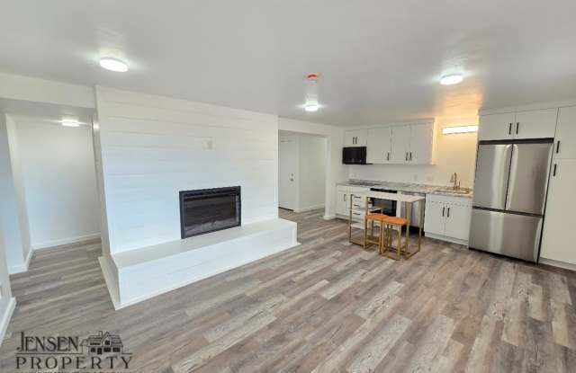 Three Bedroom 2 Bath for Rent!- Pets Allowed. - 591 North 260 West Circle, St. George, UT 84770