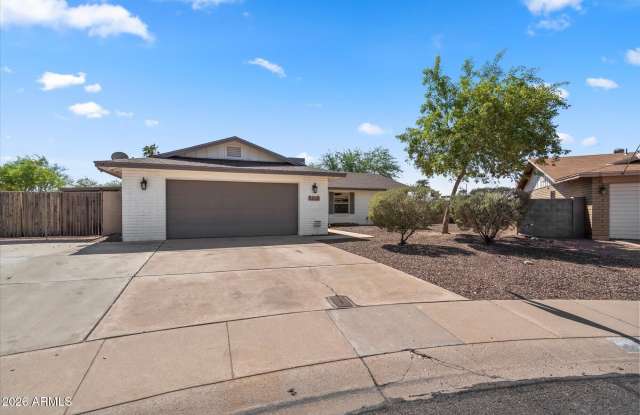 3127 W YUCCA Street Gallery 1