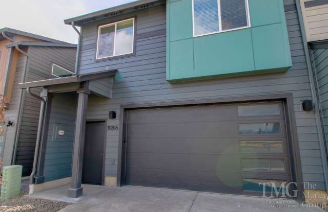 Beautiful 3BD Home in Orchards with Modern, Thoughtful Finishes & a Fenced Yard! photos photos