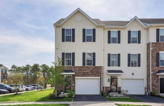 310 Discovery Road photos photos