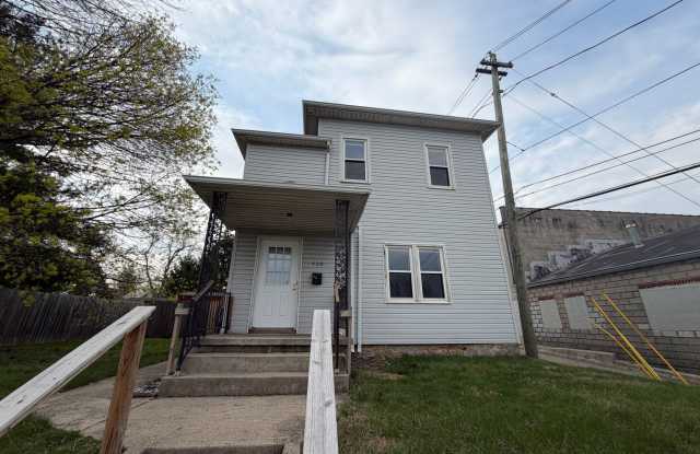 420 E Dewald St - Great Three Bedroom Home - Pictures coming soon! photos photos