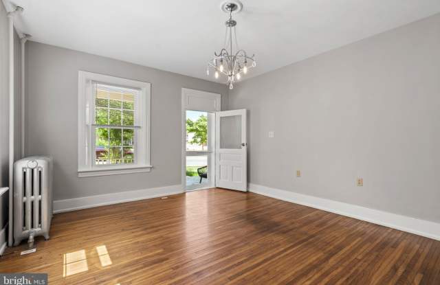 19332 LONGMEADOW Road Gallery 4