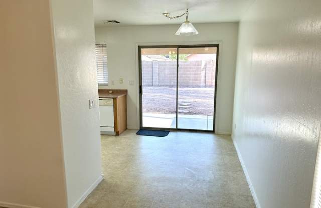 14829 West Redfield Road Gallery 3