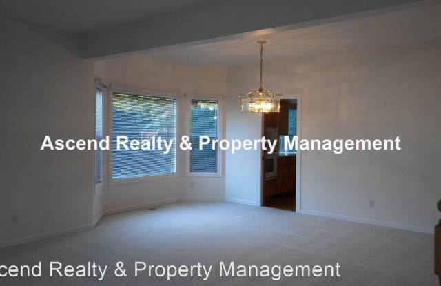 17469 NW Country Dr Gallery 3
