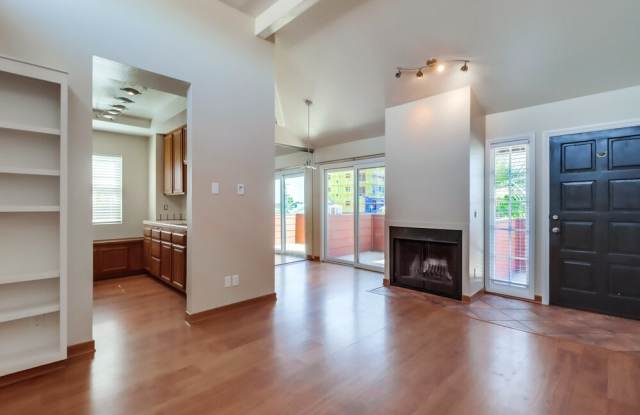 3950 Louisiana Street Gallery 1
