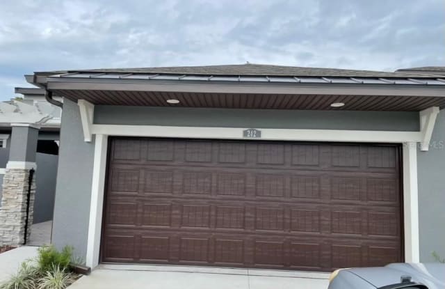 242 VILLA LUNA LANE - 242 Villa Luna Lane, Lutz, FL 33549