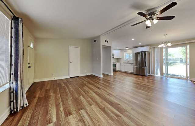 13426 Tyringham St Gallery 3