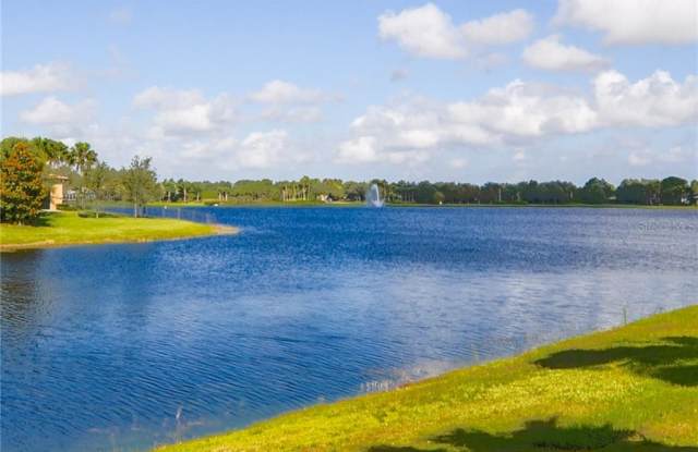 5018 STONE HARBOR CIRCLE - 5018 Stone Harbor Circle, Sun City Center, FL 33598