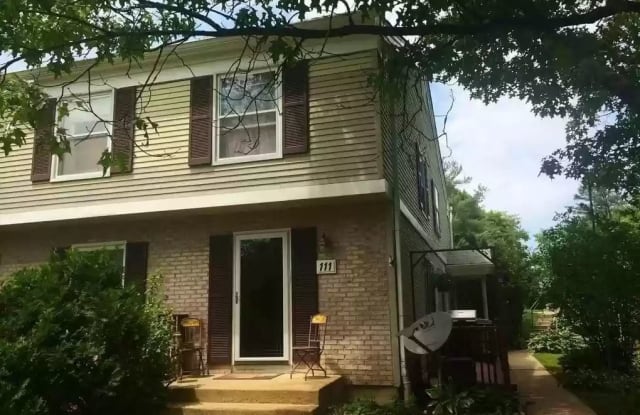 111 Ridgelawn Rd - 111 Ridgelawn Road, Reisterstown, MD 21136