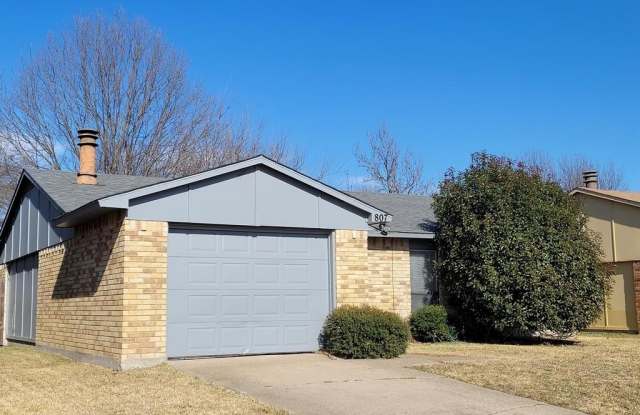 807 Rolling Ridge Drive - 807 Rolling Ridge Drive, Allen, TX 75002