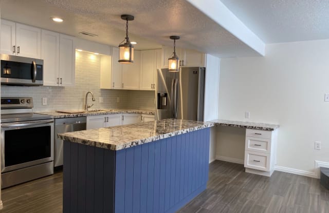 12073 Moonwalk Circle - 12073 Moonwalk Circle, Riverton, UT 84065