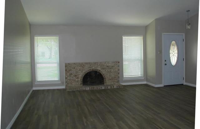 2817 Forest Park Drive Gallery 2