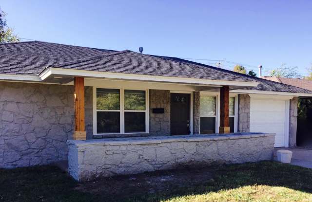 Updated 3BD 1BA Home Located in the Village!!! - 9517 Ridgeview Drive, The Village, OK 73120