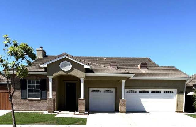 Gorgeous turn key 3 bedroom house photos photos