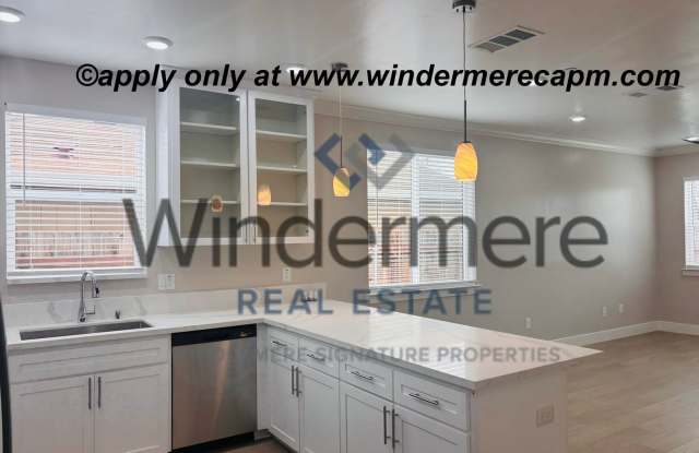 Brand New 3-Bedroom Home with gorgeous Modern Finishes!! photos photos