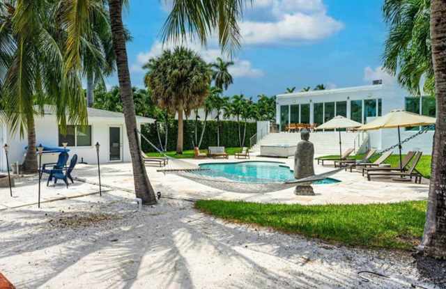 1090 Northeast 84th Street - 1090 Northeast 84th Street, Miami, FL 33138