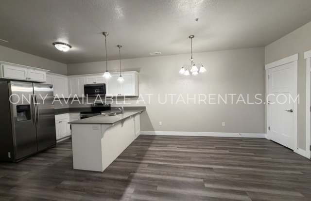 4166 W 1850 N Gallery 4