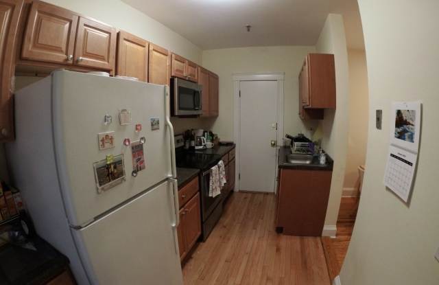 Nice 3 bed in Cleveland Circle - 374 Chestnut Hill Avenue, Boston, MA 02135