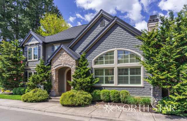 Idyllic Lake Oswego Home photos photos