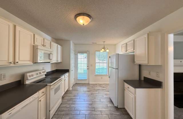 1148 Academic Drive Gallery 3