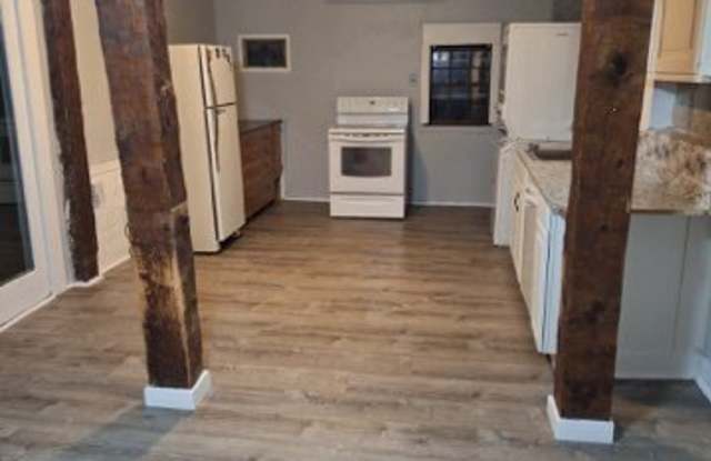 404 Main St unit: 1R - 404 Main Street, Wareham Center, MA 02571