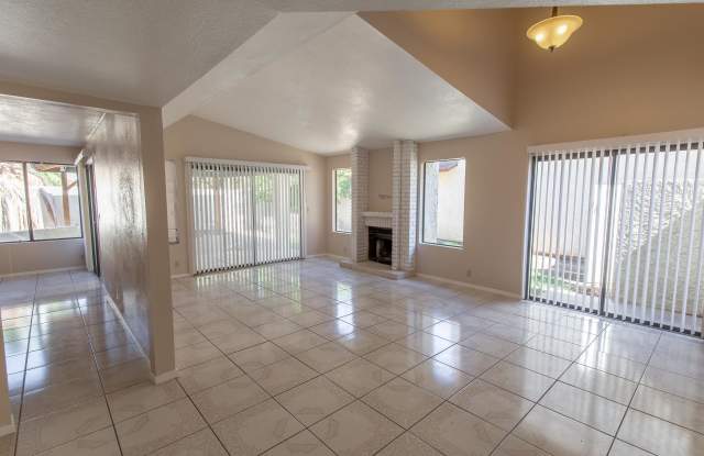 10032 West Roma Avenue photos photos