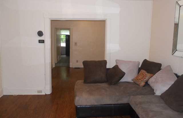 267 MANSION Gallery 3